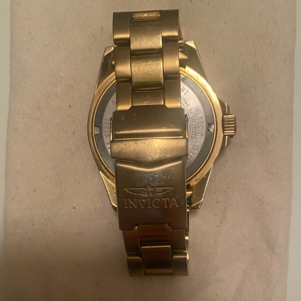 Invicta Pro Diver Watch - Picture 3 of 7